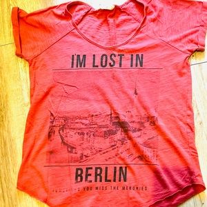 I’m lost in Berlin T-shirt by mango